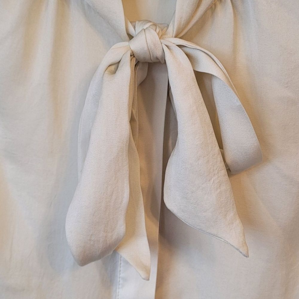 Modcloth Women's Cream Satin Tie Neck Blouse Size M - Picture 3 of 5